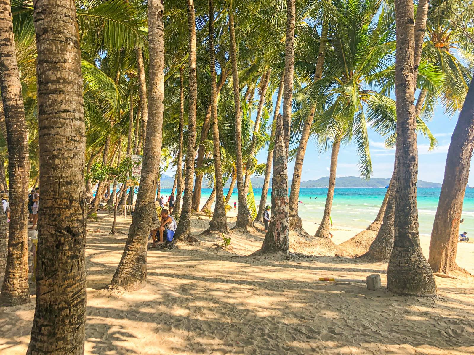 Boracay Station 3 shoreline with a quieter stretch of white beach